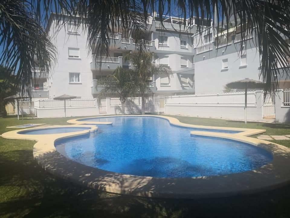 Cerca del Centro Urbano con piscina Denia Exterior foto